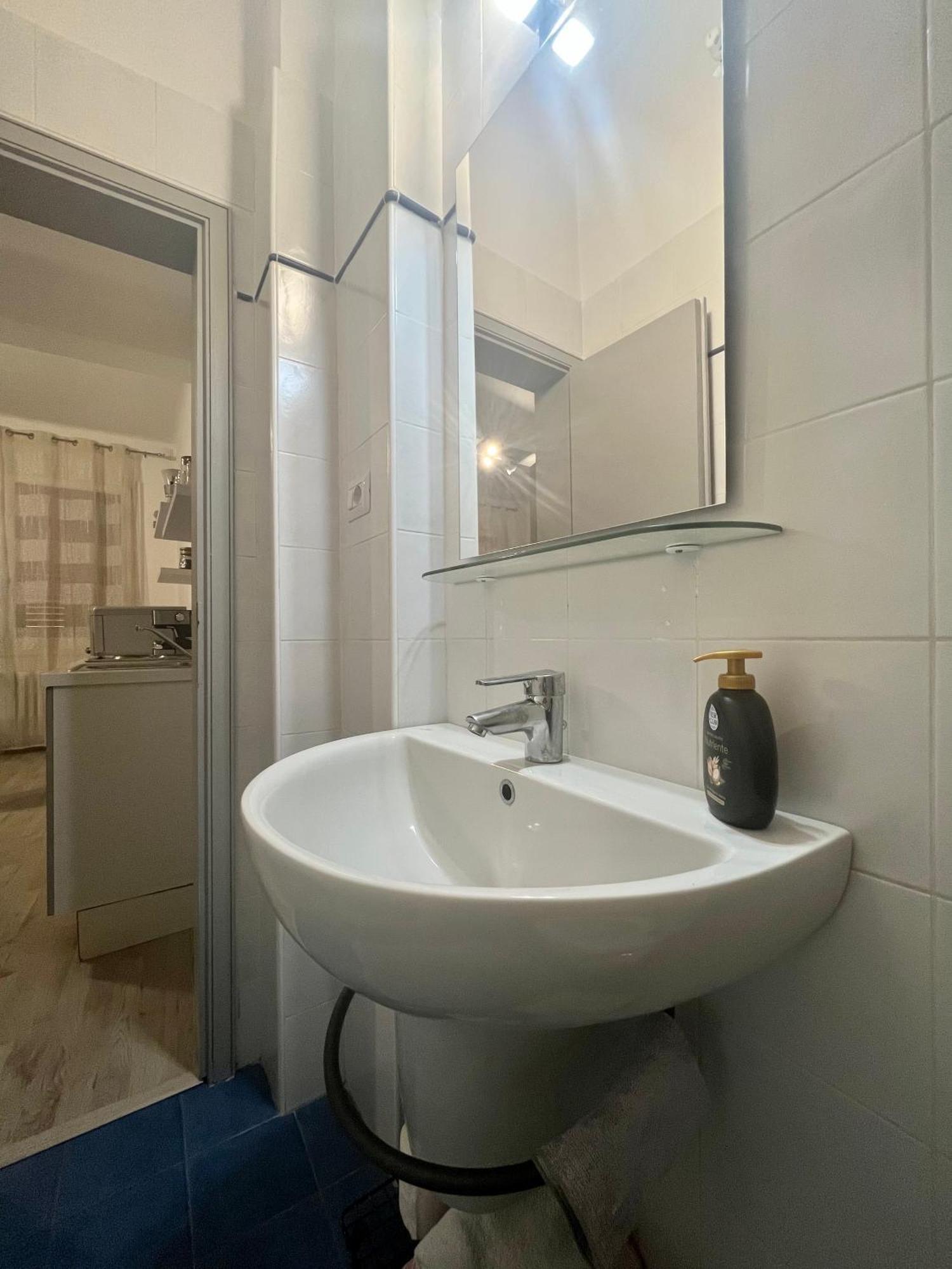 Home 2 Torri โบโลญญา ภายนอก รูปภาพ